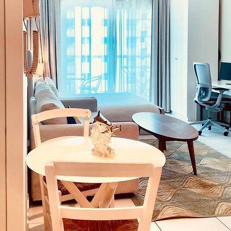 Full Sea View With Balcony - Studio Apartment - 10 Min To Jbr - Dubai Exterior photo